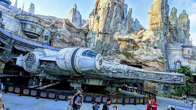 New characters and experiences coming to Star Wars: Galaxy's Edge