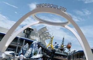 Review of the Magic Kingdom's New Energy Bytes TRON Food