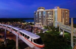 Discover the Most Amazing Disney World Desserts With the Monorail