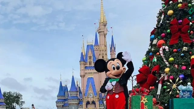 Big Shakeup For Disney Christmas Party Characters