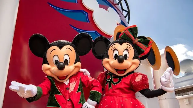 Disney Cruise Line Shares Holiday Must Haves