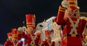 Rare Surprise Characters Meeting at Disney's Christmas Party Now