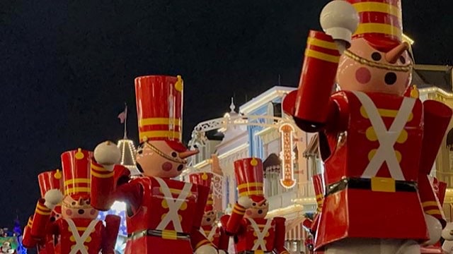 Rare Surprise Characters Meeting at Disney's Christmas Party Now