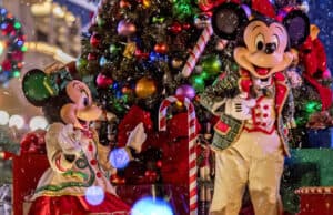 See How Magic Kingdom Lights up the Night Sky