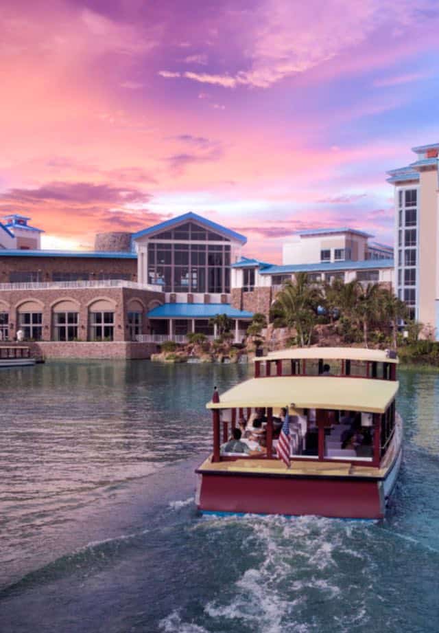 Universal Water Taxi