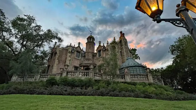 See How to Become a Haunted Mansion Ghost