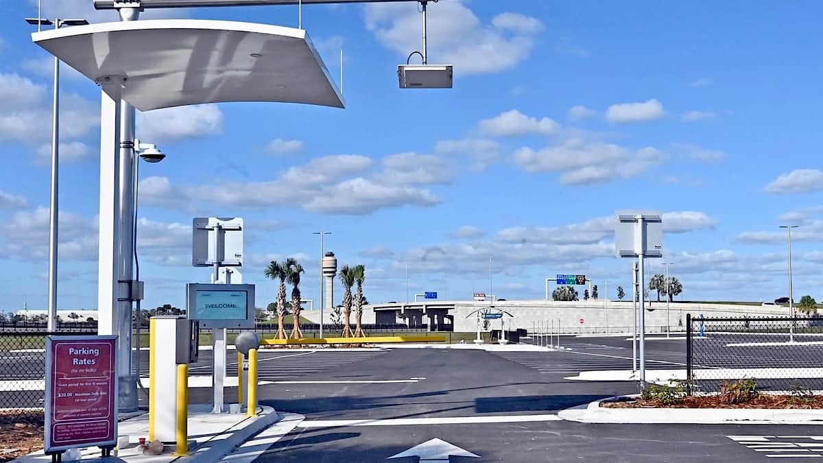 Orlando International Airport Park And Fly www.kennythepirate.com