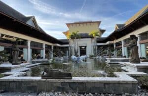 Loews Royal Pacific Resort is the Best Resort at Universal