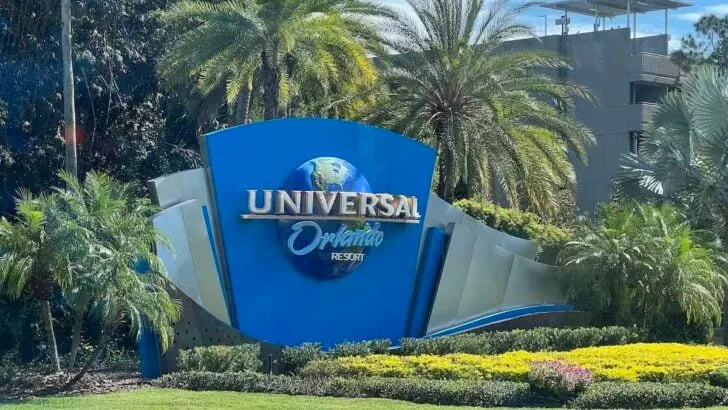 Your Guide to Universal's Resort Refillable Mugs