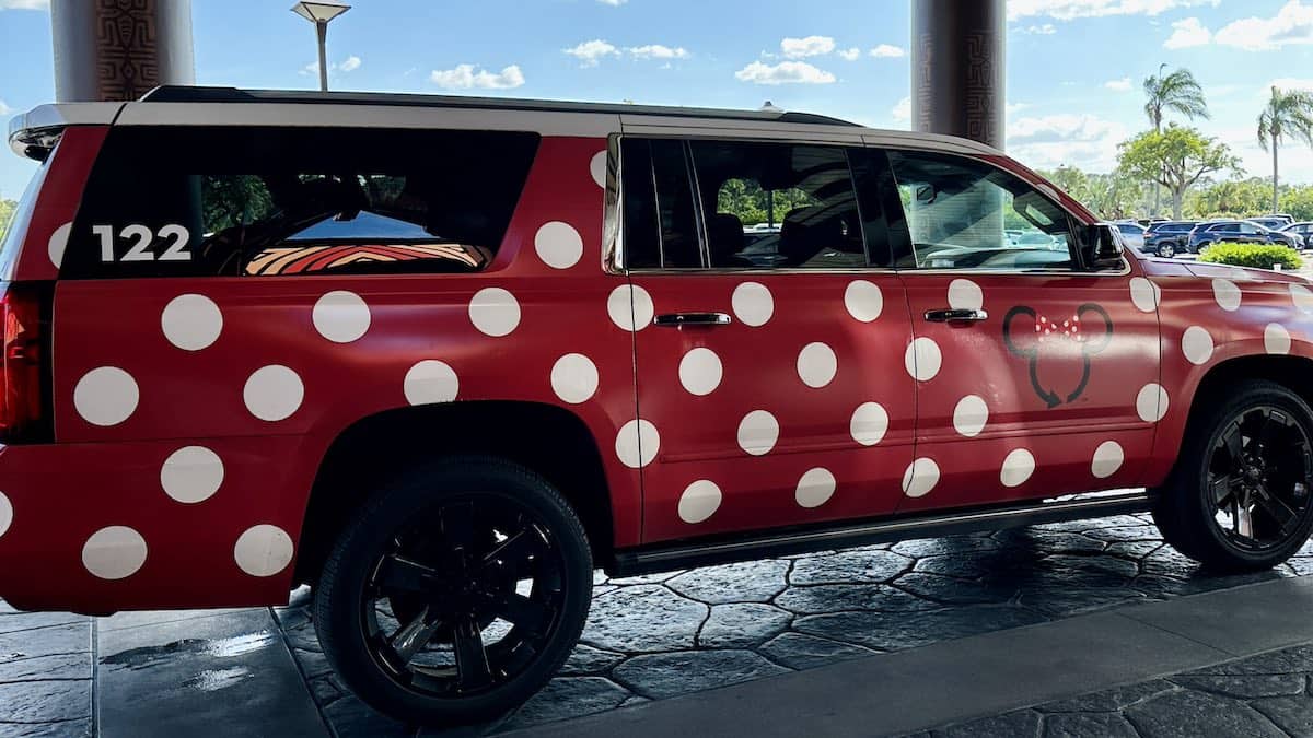 Disney World Warns Guests of Change to Minnie Van Operations