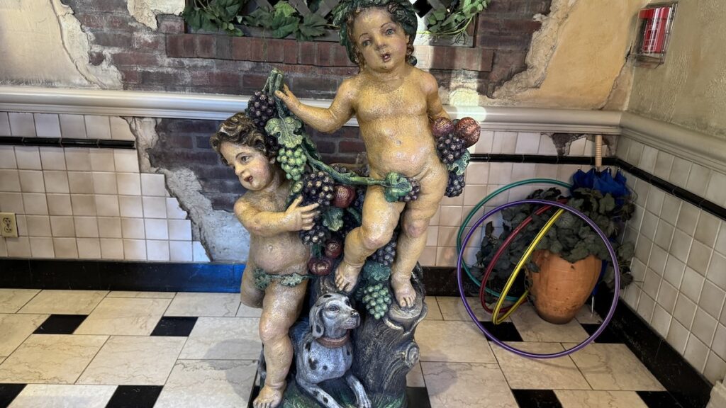 Mama melrose statues