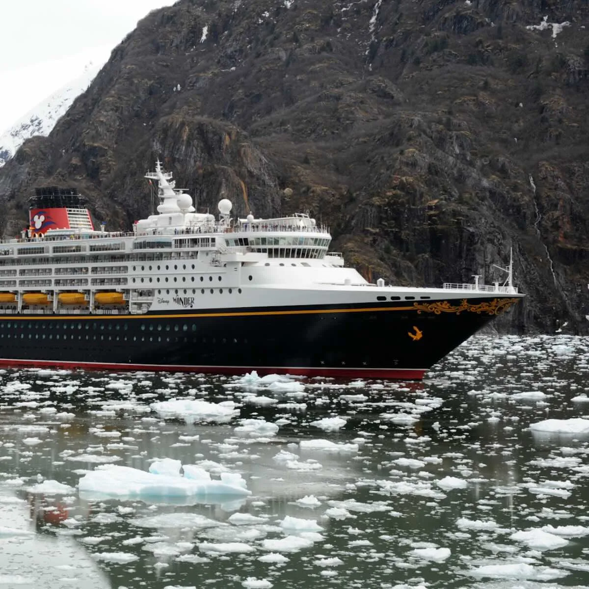 disney wonder sailing in alaska