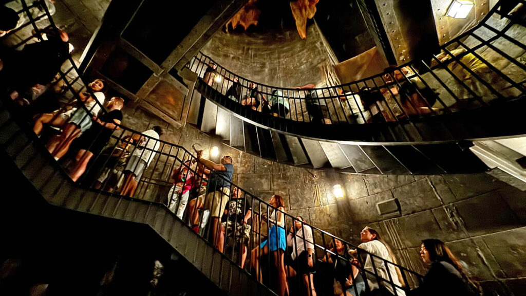 universal harry potter forbidden journey queue winding stairs