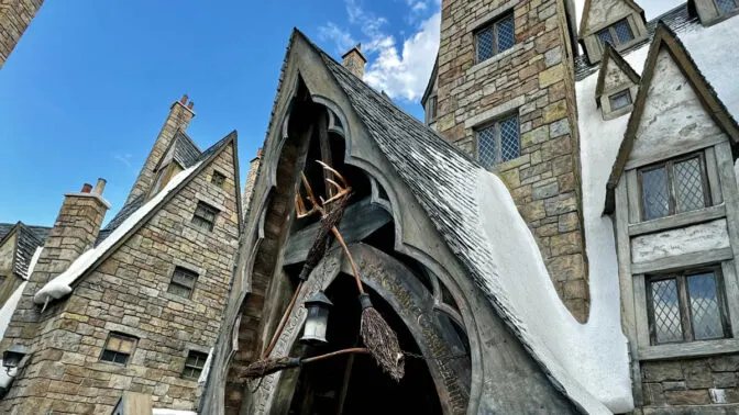 Universal's Three Broomsticks is the Best Harry Potter Dining