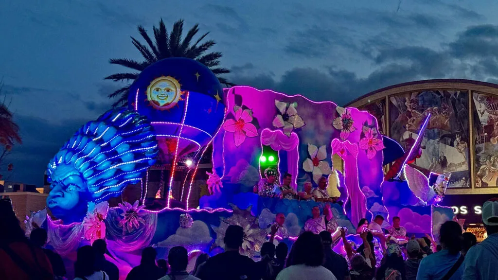 universal mardi gras wind float