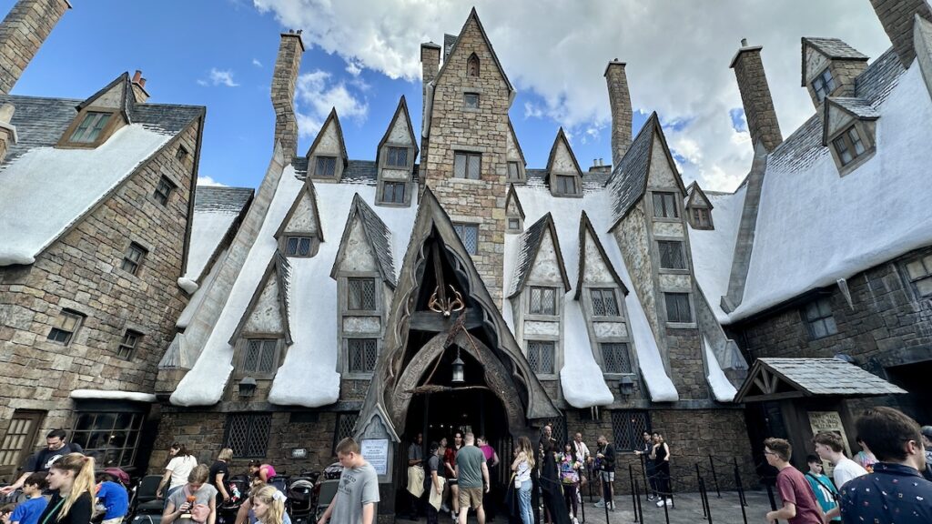 universalharrypotterhogsmeadethreebroomsticks