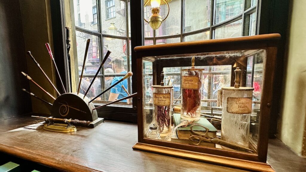 universalstudiosdiagonalleydisplay