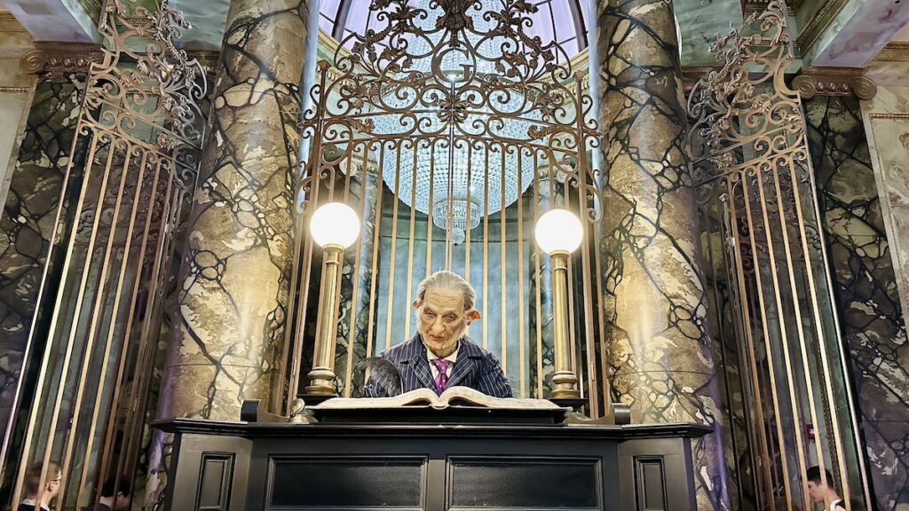 universalstudiosescapegringotts2