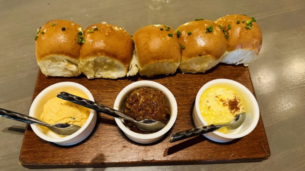 Ale and compass bread