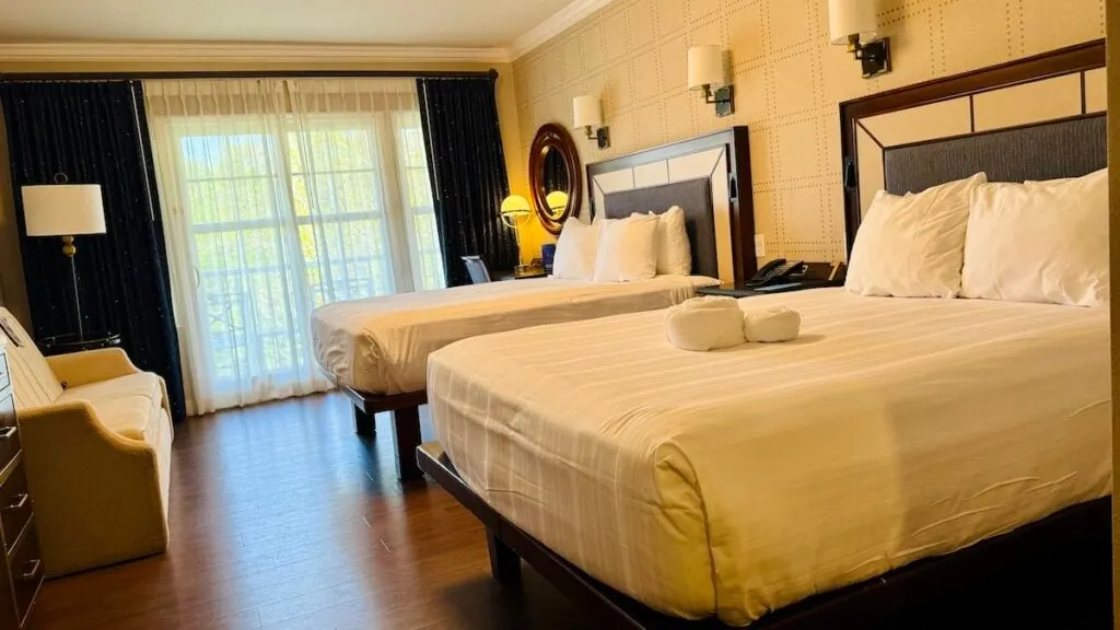 Picture of Yacht Club Room