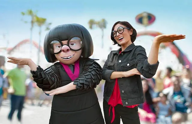 edna-mode-pixar-fest-disneyland