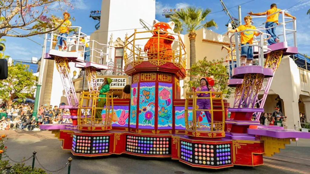 pixar fest Better Together- A Pixar Pals Celebration!” Parade Disney California Adventure