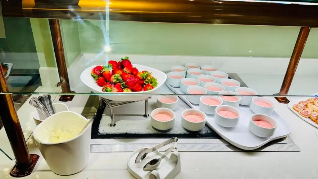 Picture of Strawberry Soup 1900 Park Fare