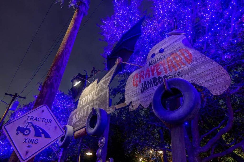 Mater's Graveyard disneyland