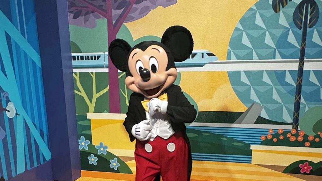 Mickey EPCOT CommuniCore meet greet