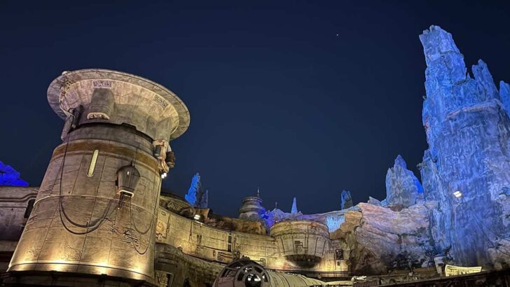 Out of This World Quick Service at Hollywood Studios