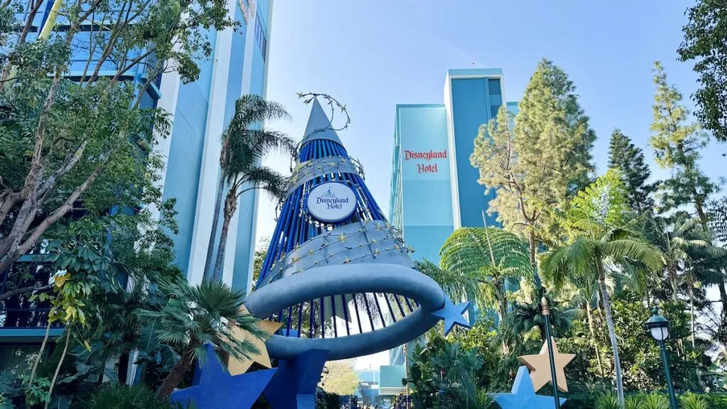 Disneyand Hotel Hat