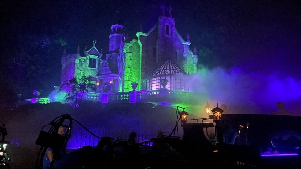 Warning Now Issued for Disney World's Haunted Mansion - KennythePirate.com