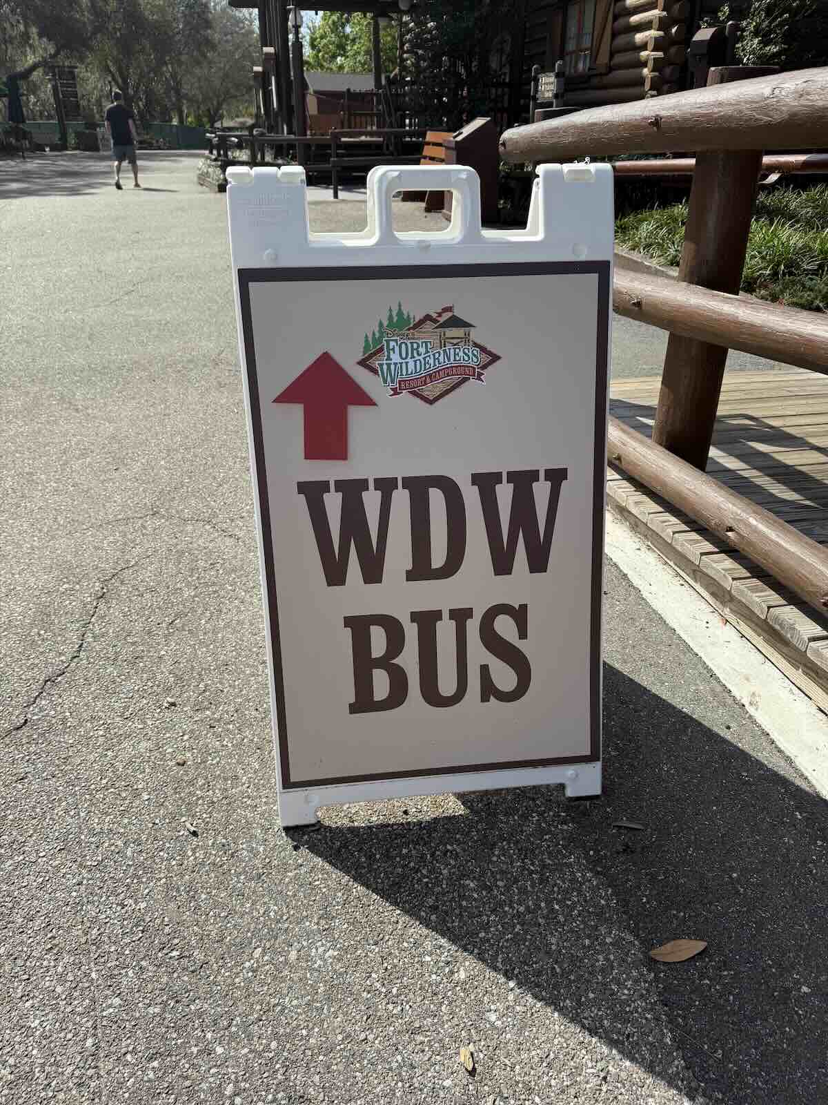 WDW BUS sign fort