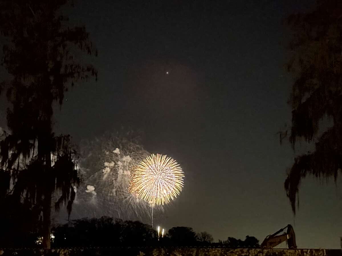 fireworks lake shore lodge