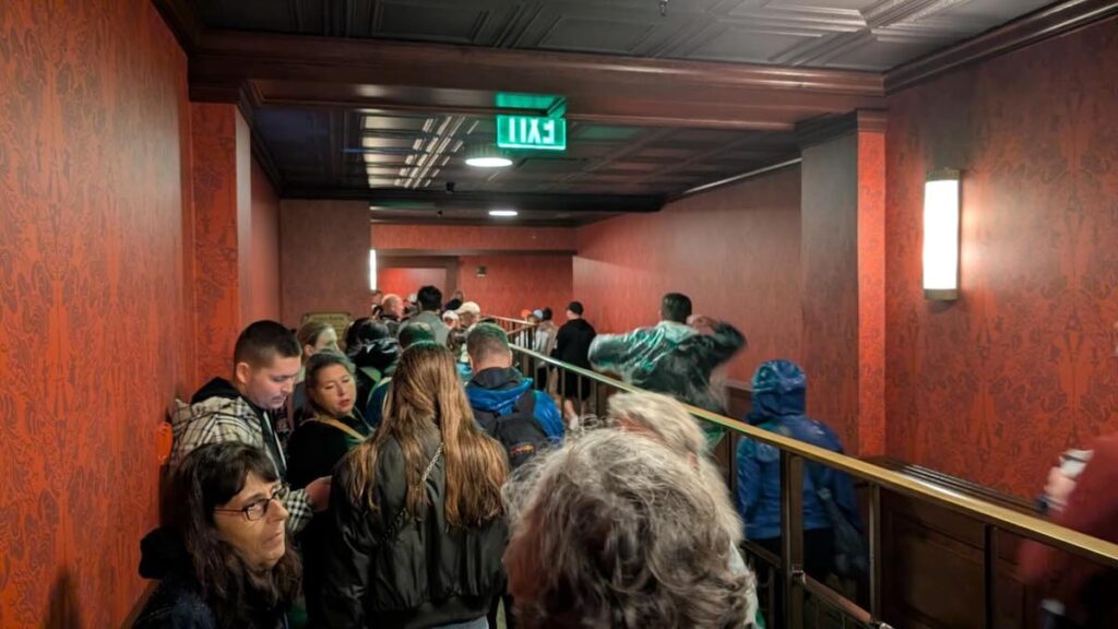 single rider entrance to queue