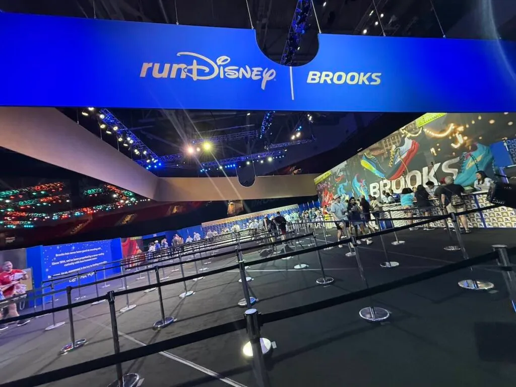 rundisney brooks queue checkout