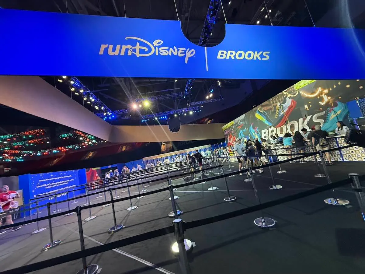rundisney brooks queue checkout