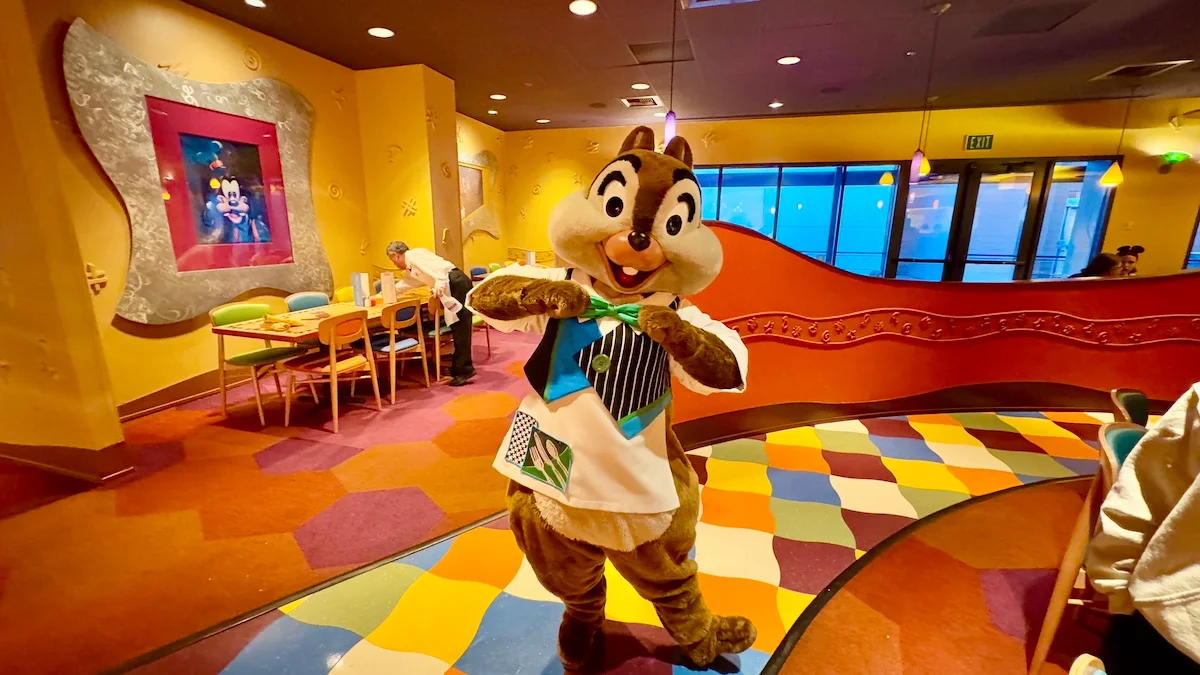 Chip Goofy's Kitchen Disneyland
