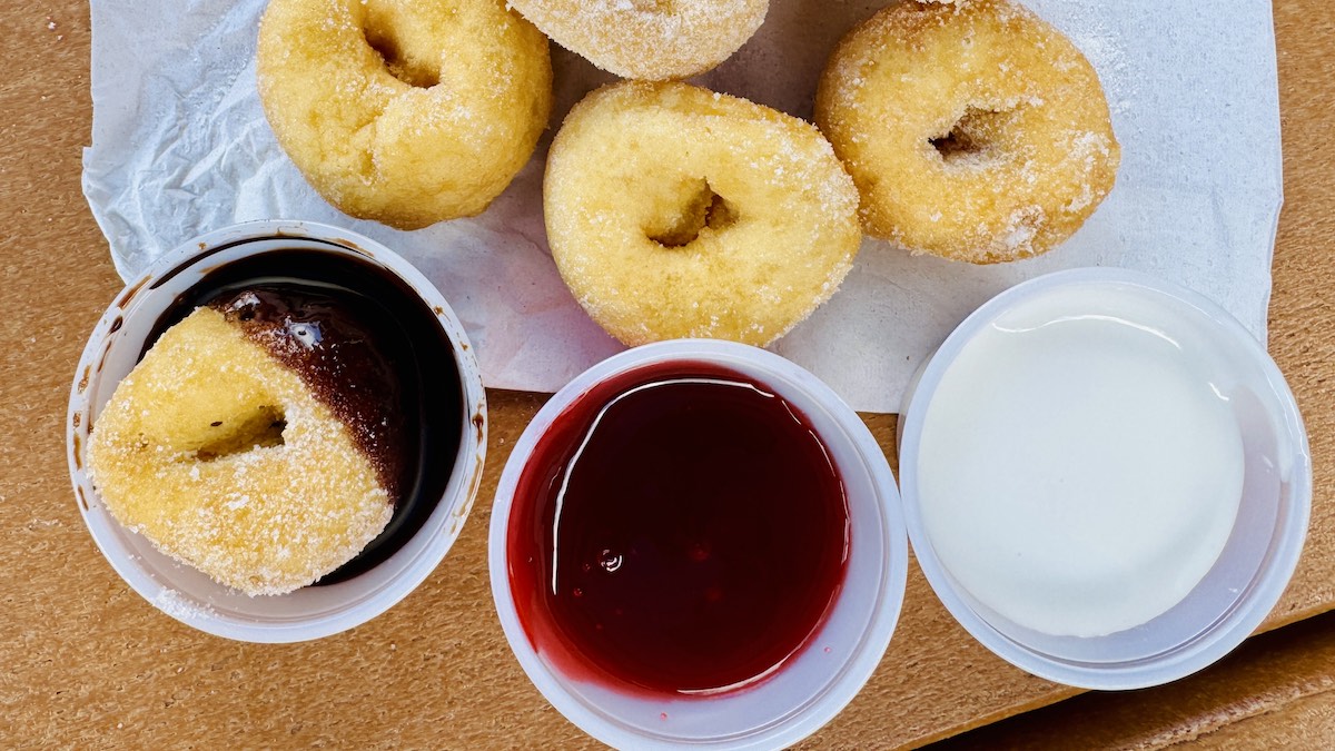 Picture of Joffrey's Mini Doughnuts Blizzard Beach