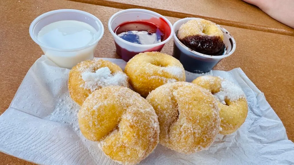 Picture of Joffrey's Mini Doughnuts Blizzard Beach