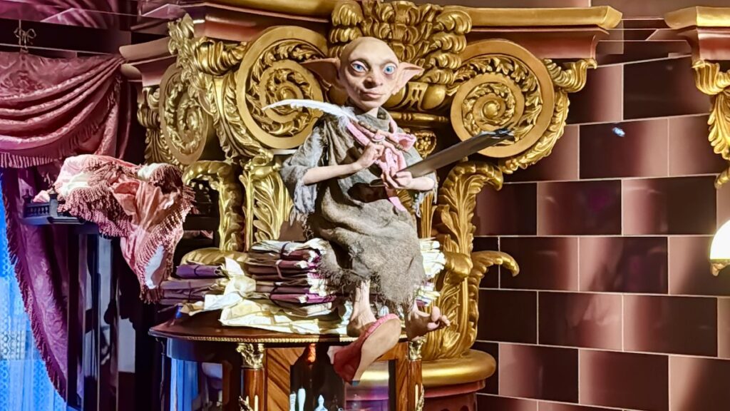 Picture of Ministry of Magic House Elf Epic