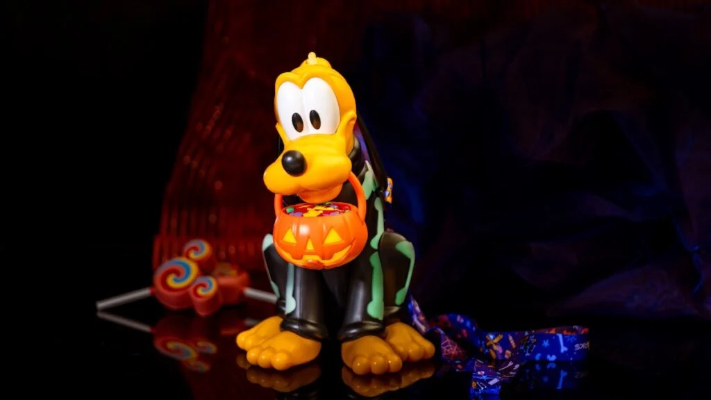 Picture of Pluto Halloween sipper