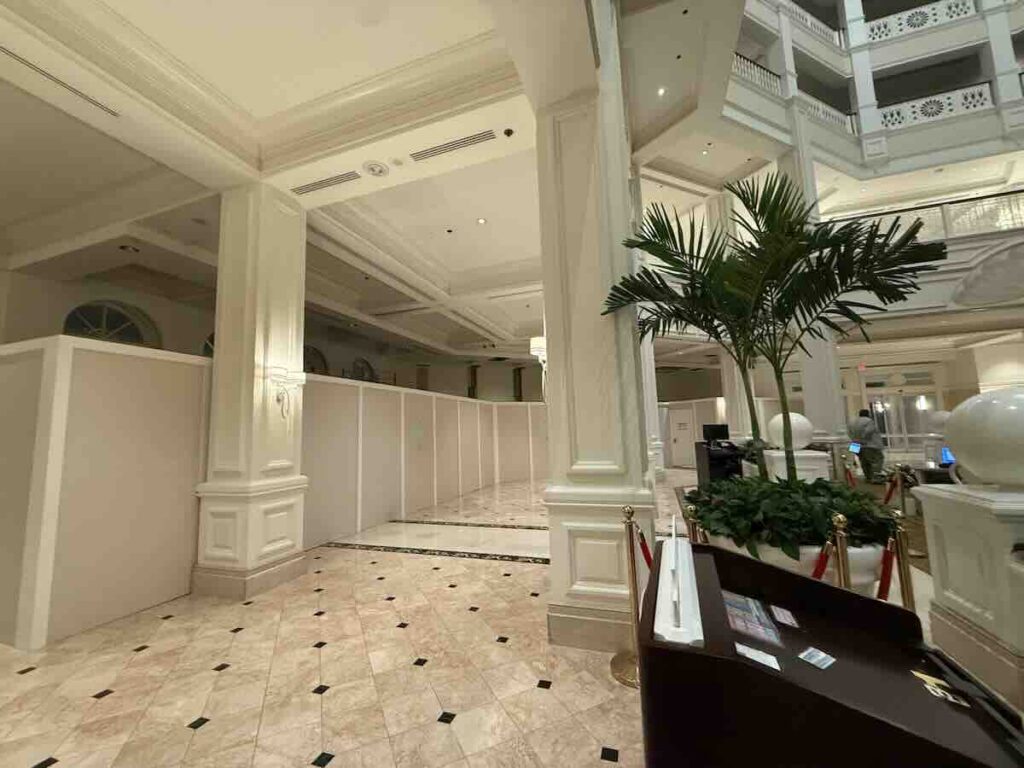 construction grand flo lobby