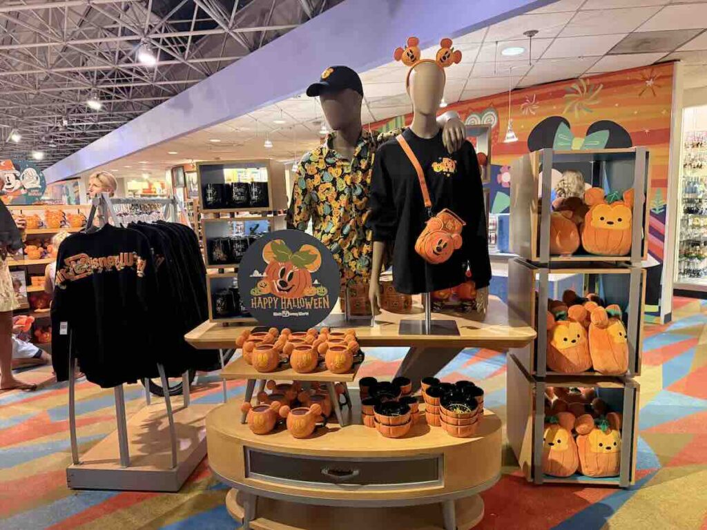 halloween display bvg (bay view gifts)