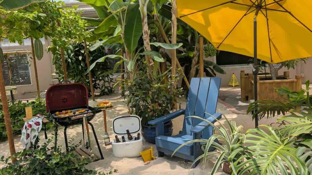 living with land food and wine grill