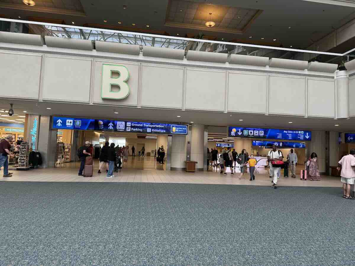 mco terminal b atrium