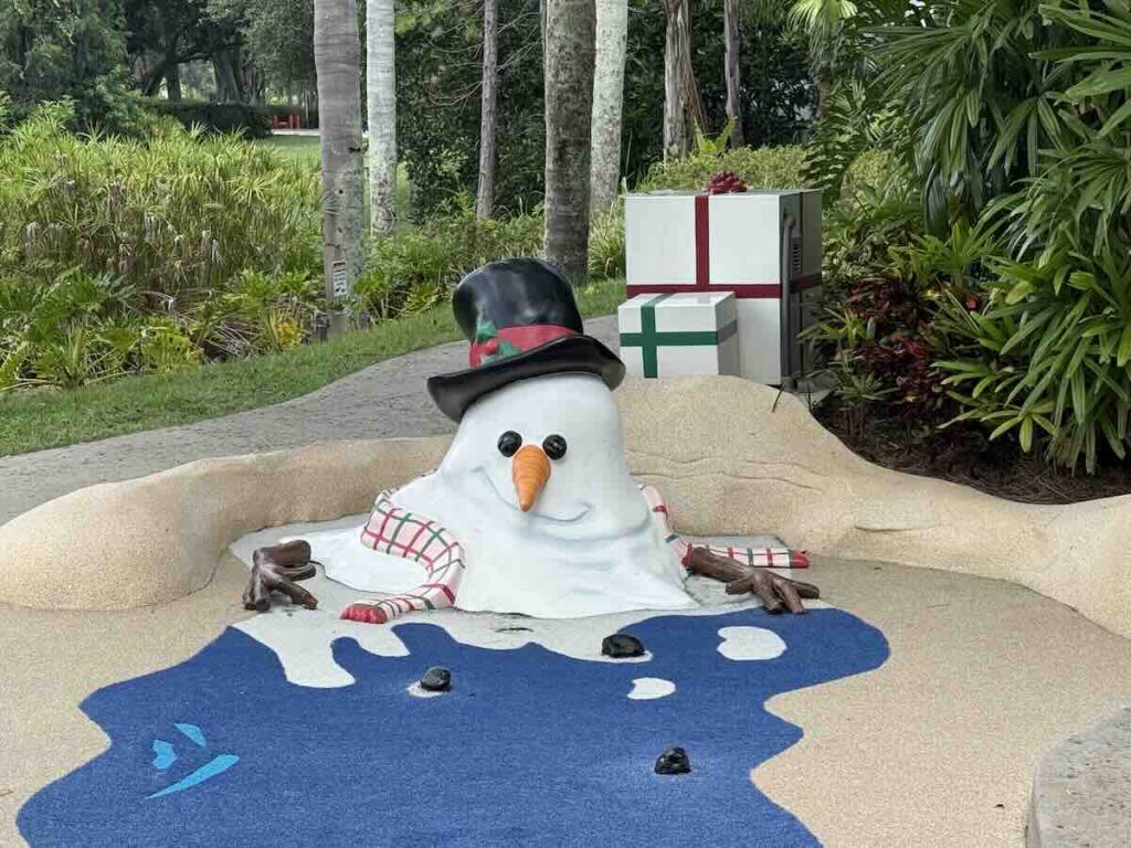 summerland mini golf snowman