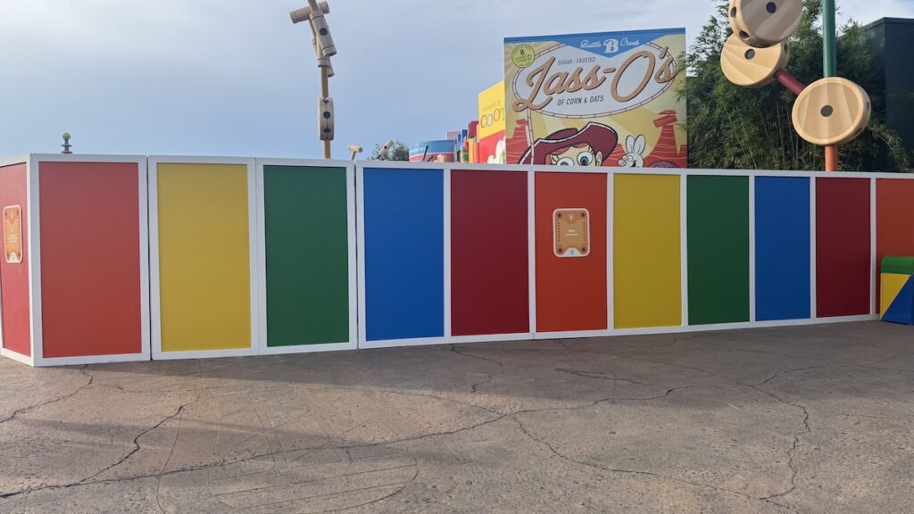 toy story land construction