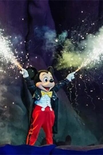 See How Disney Brought Fantasmic! to Las Vegas