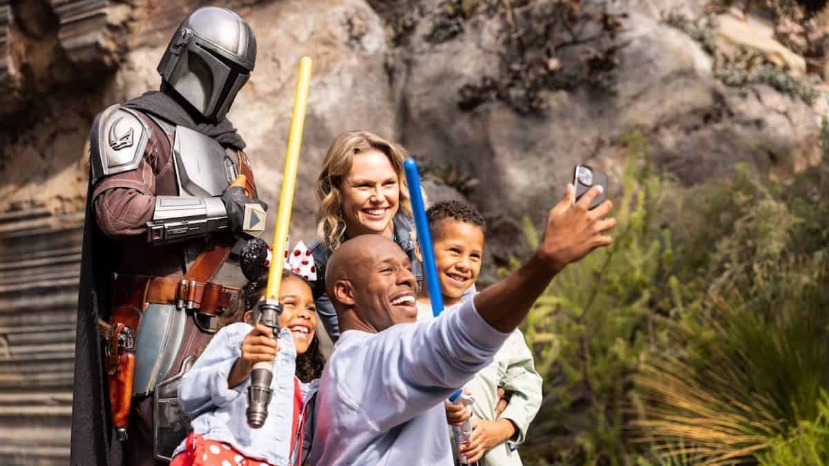 Galaxy's Edge Closure Now Extended